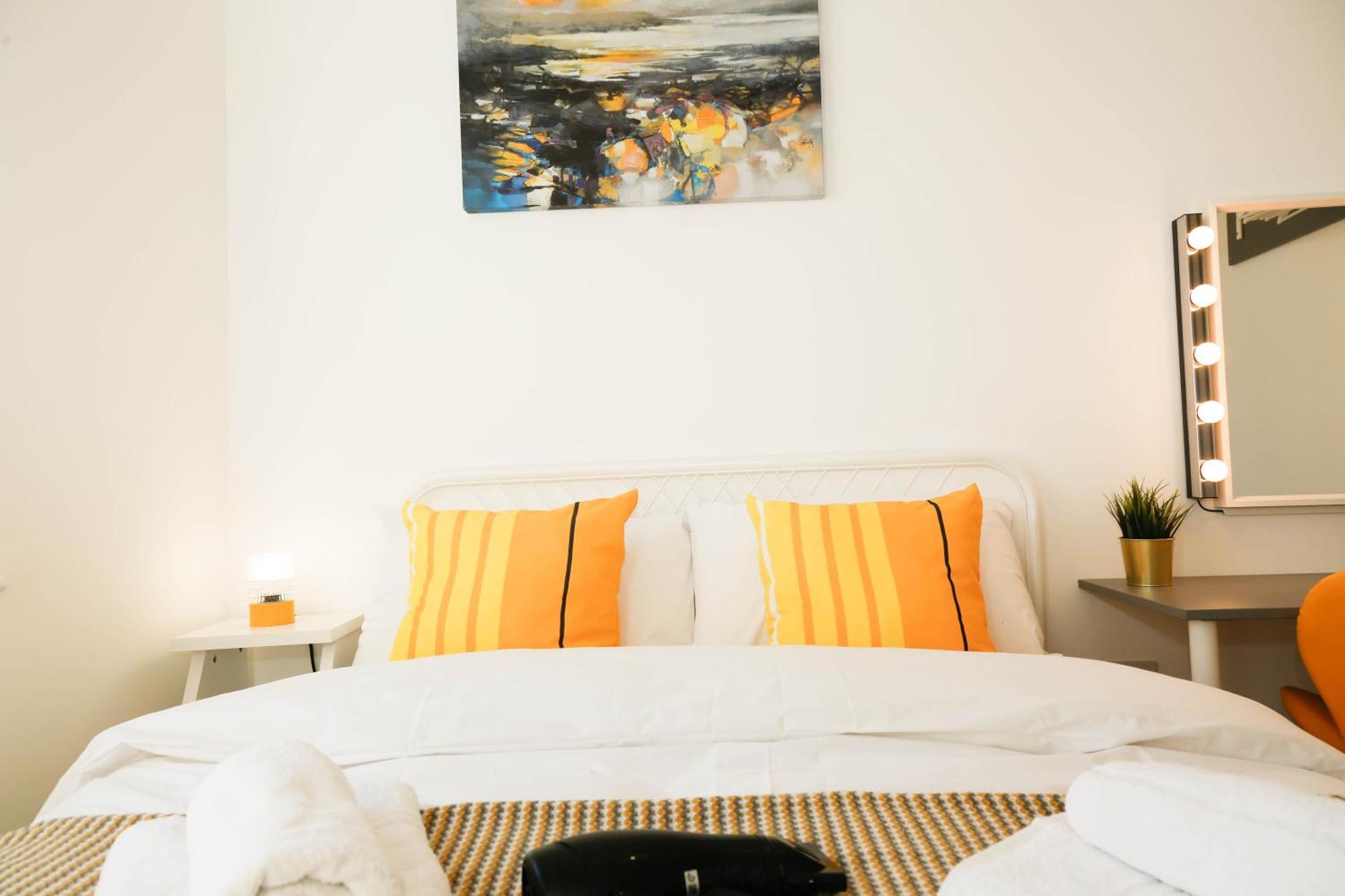 Luxury Rooms In Camden Town Near Shops, Cafes, Bars & Metro With Shared Bathrooms London Kültér fotó